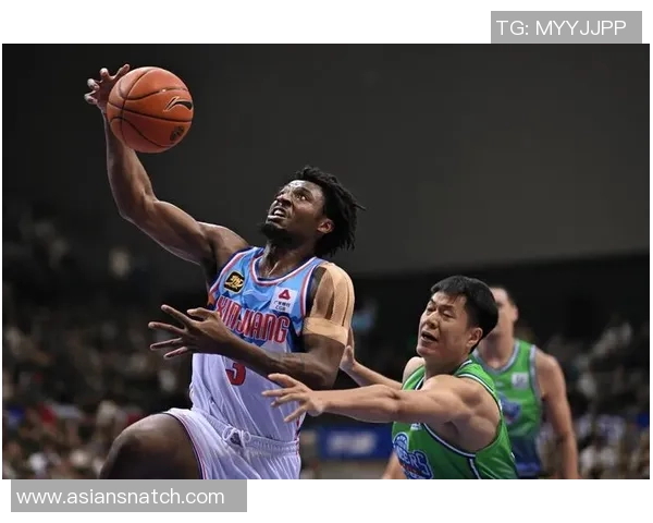 深圳篮球队在洲际杯积分榜上以74分稳居第一名，展现强劲实力